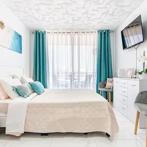 cosy-studio-in-playa-de-las-americas-ph10.in-canary-islands.com/