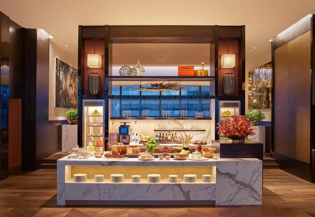 Grand Hyatt Hong Kong Hotel
