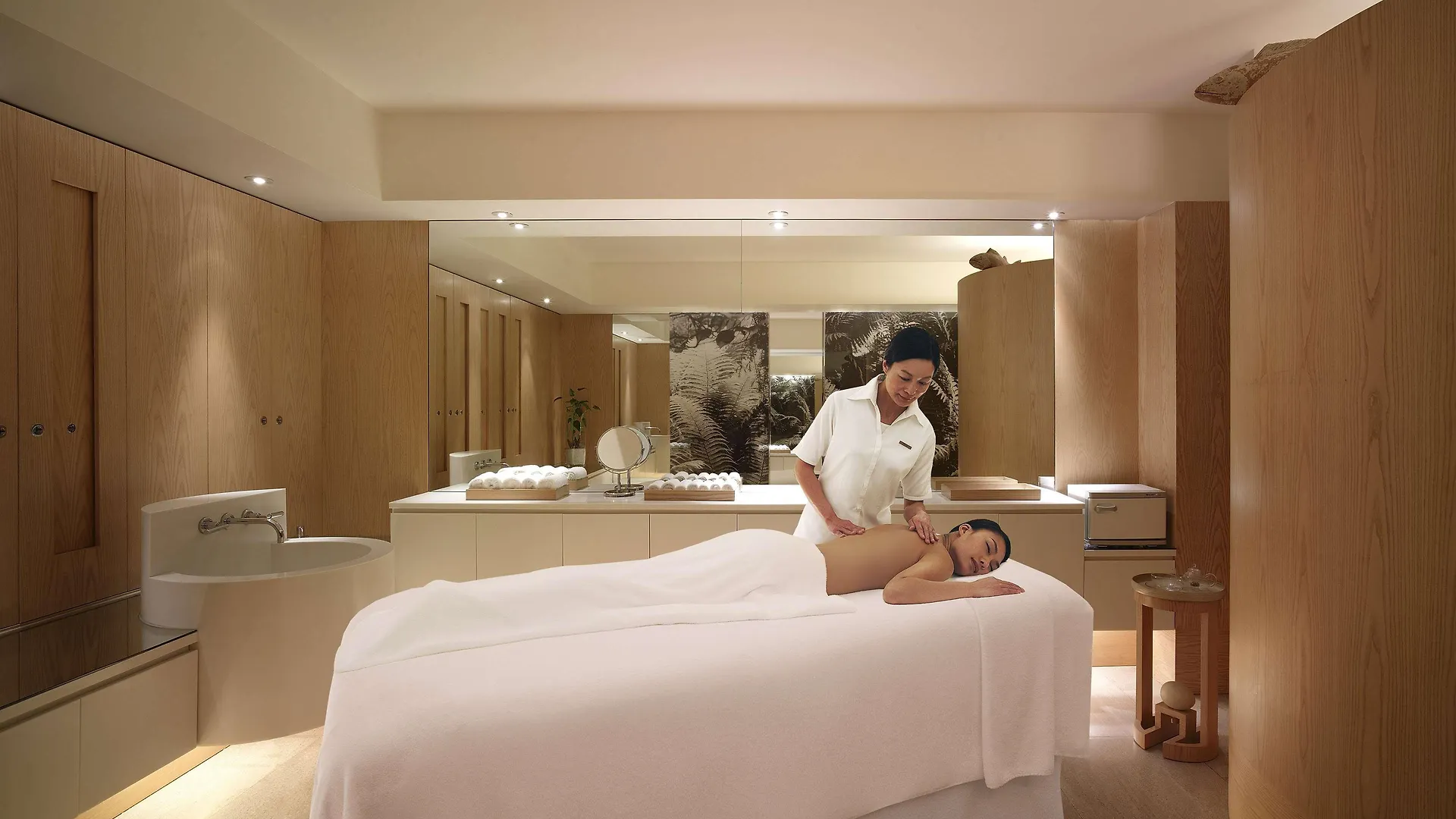 Grand Hyatt Hong Kong Hotel